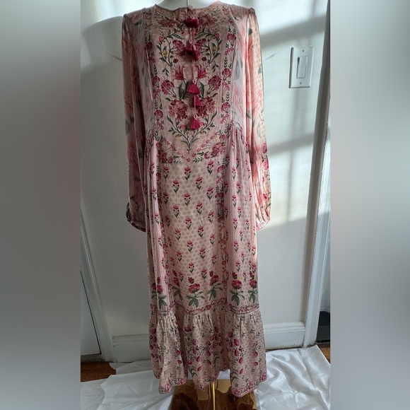 Anita Dongre Dresses & Skirts - Anita Dongre Silk Pink and Cream Floral Dress